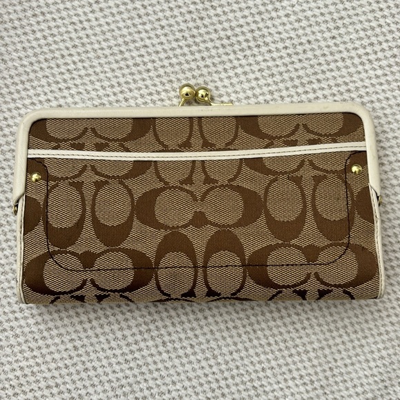 Coach Vintage Monogram brown and white Wallet/Clutch - Picture 6 of 7
